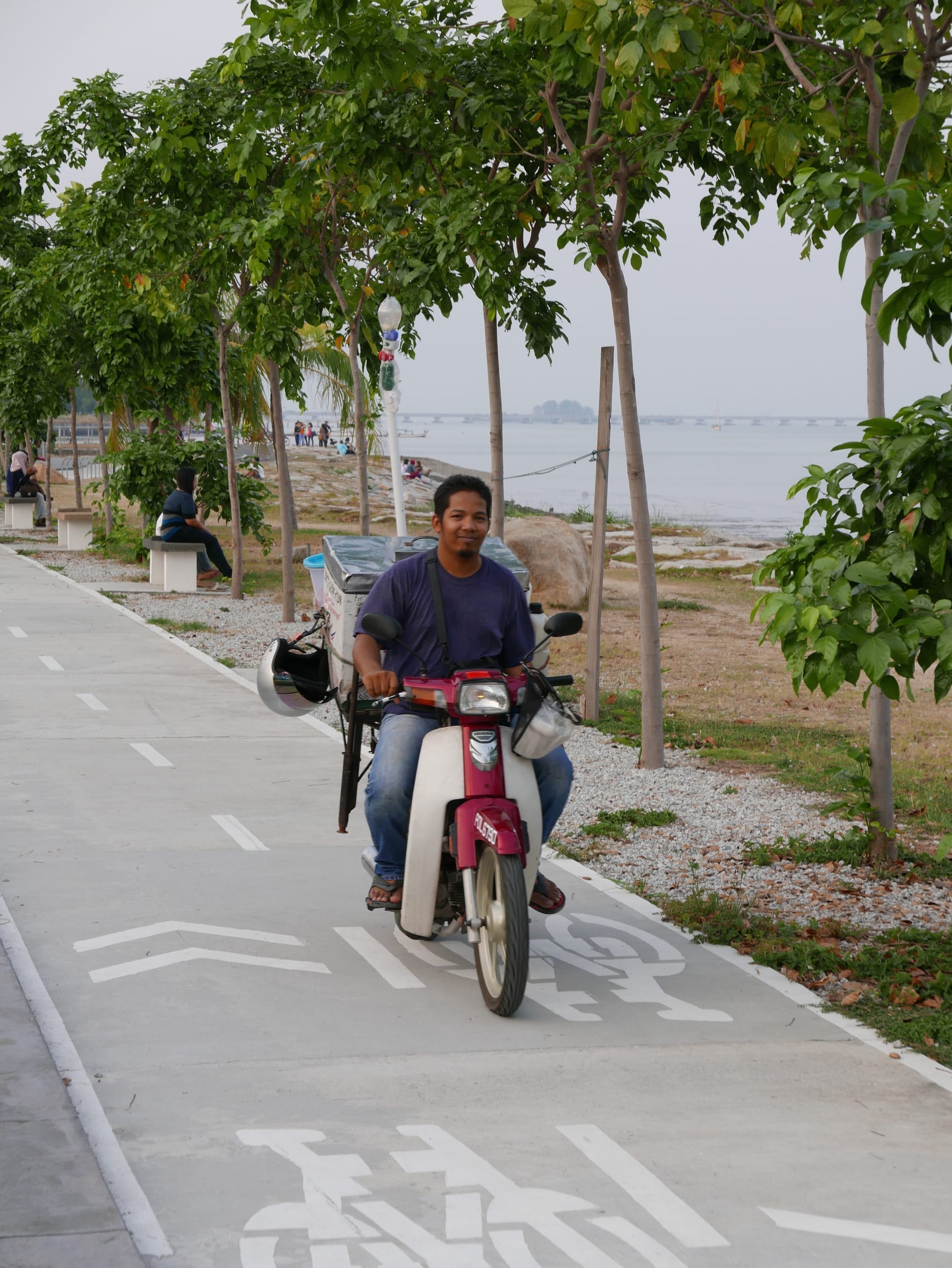 Photo by Author — motorbike ice-cream seller — Queensbay Seaside, Bayan Lepas, Penang, Malaysia
