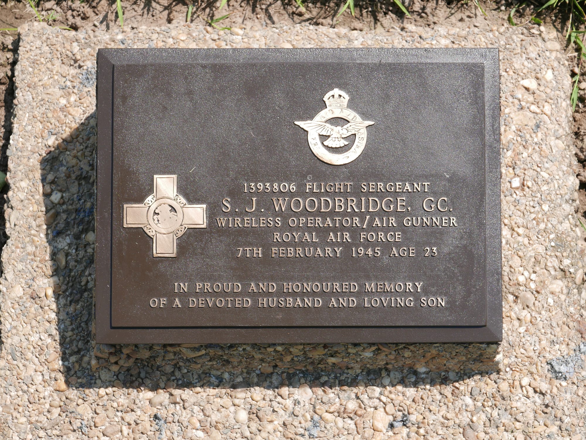 Photo by Author — the grave marker of Flight Sergeant S.J. Woodbridge GC