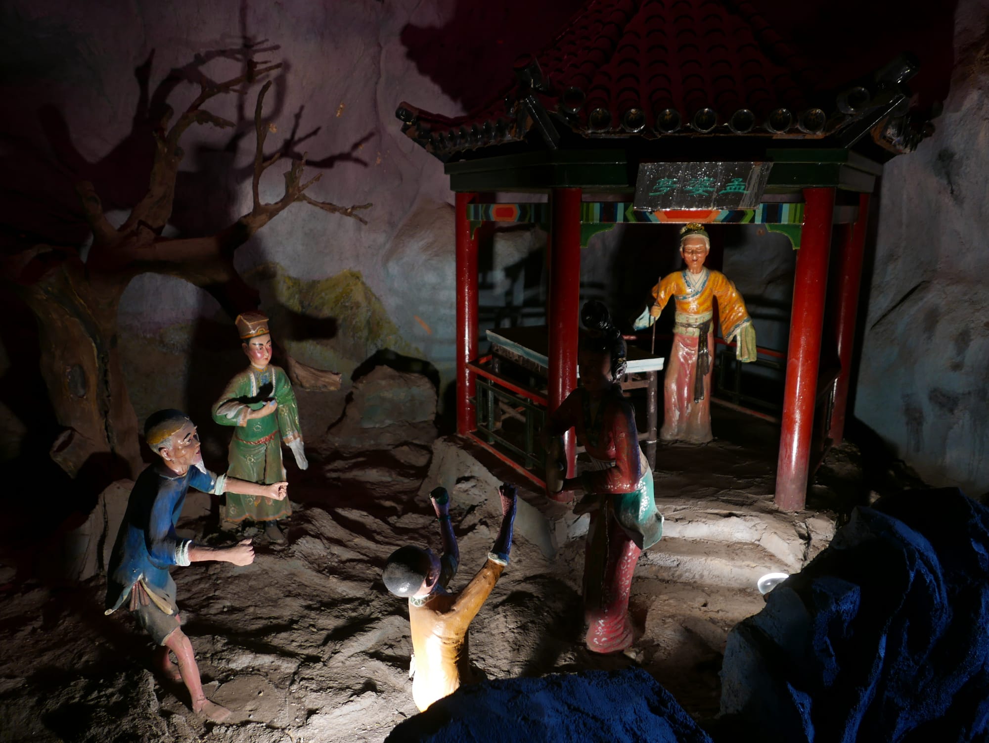 Photo by Author — Men Po and the magic tea — the Tenth Court of Hell (King Zhuanlun) — 10 Courts of Hell, Haw Par Villa, Singapore
