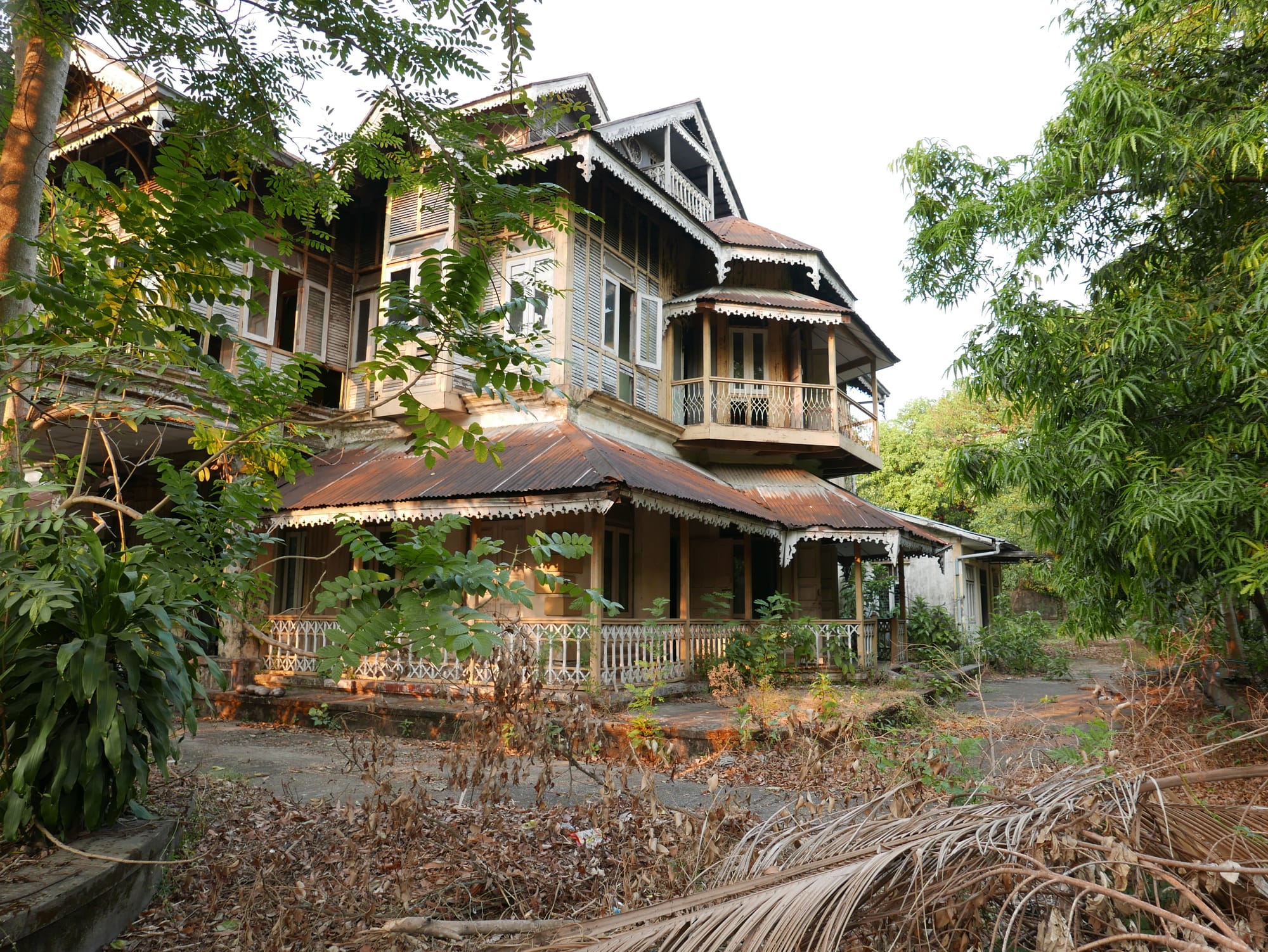 Photo by Author — run-down house, Yangon