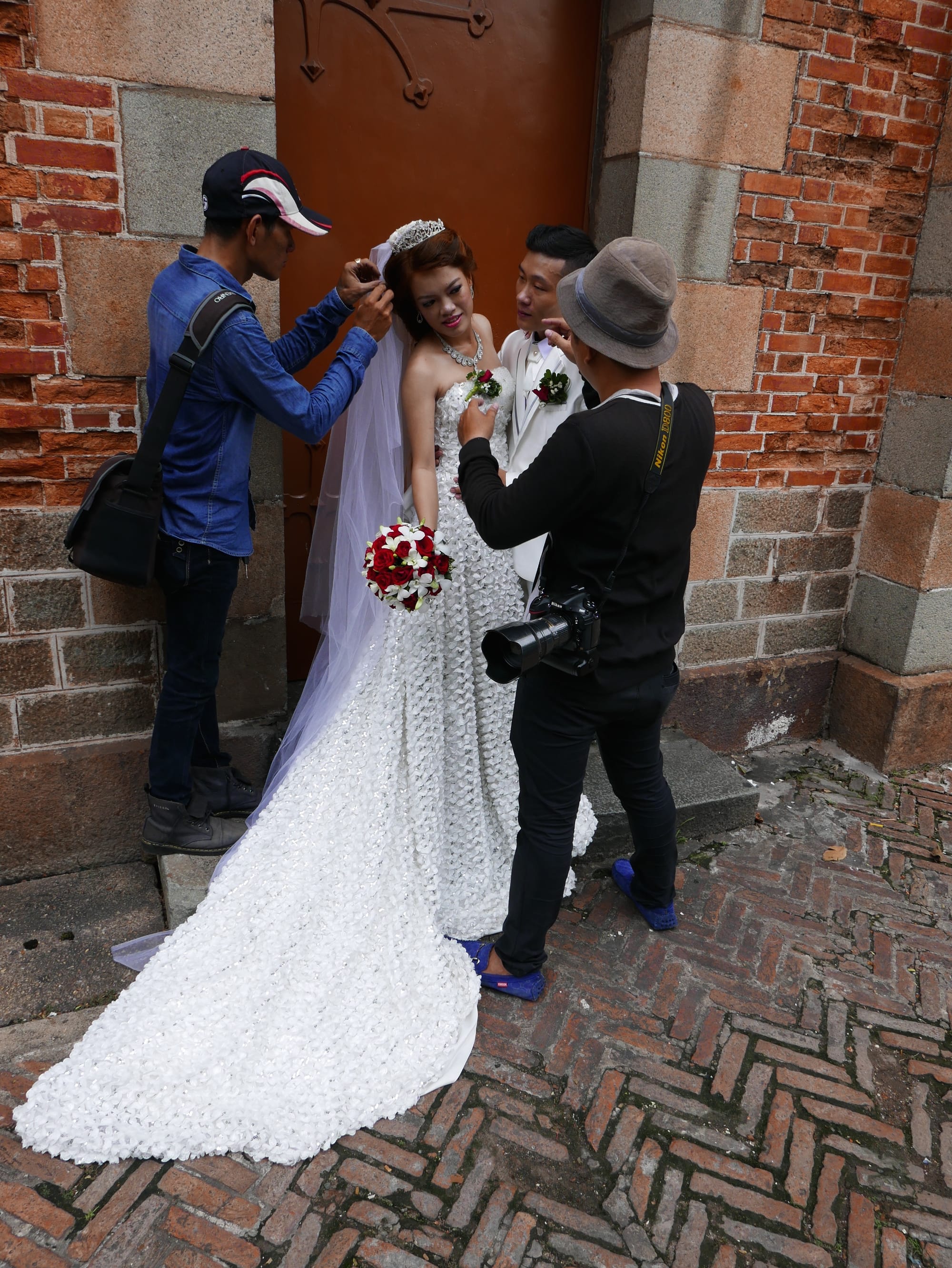 Photo by Author — wedding photoshoot at the Nhà Thờ Đức Bà Sài Gòn (Saigon Notre-Dame Basilica) — photos from around Ho Chi Minh City (Saigon), Vietnam