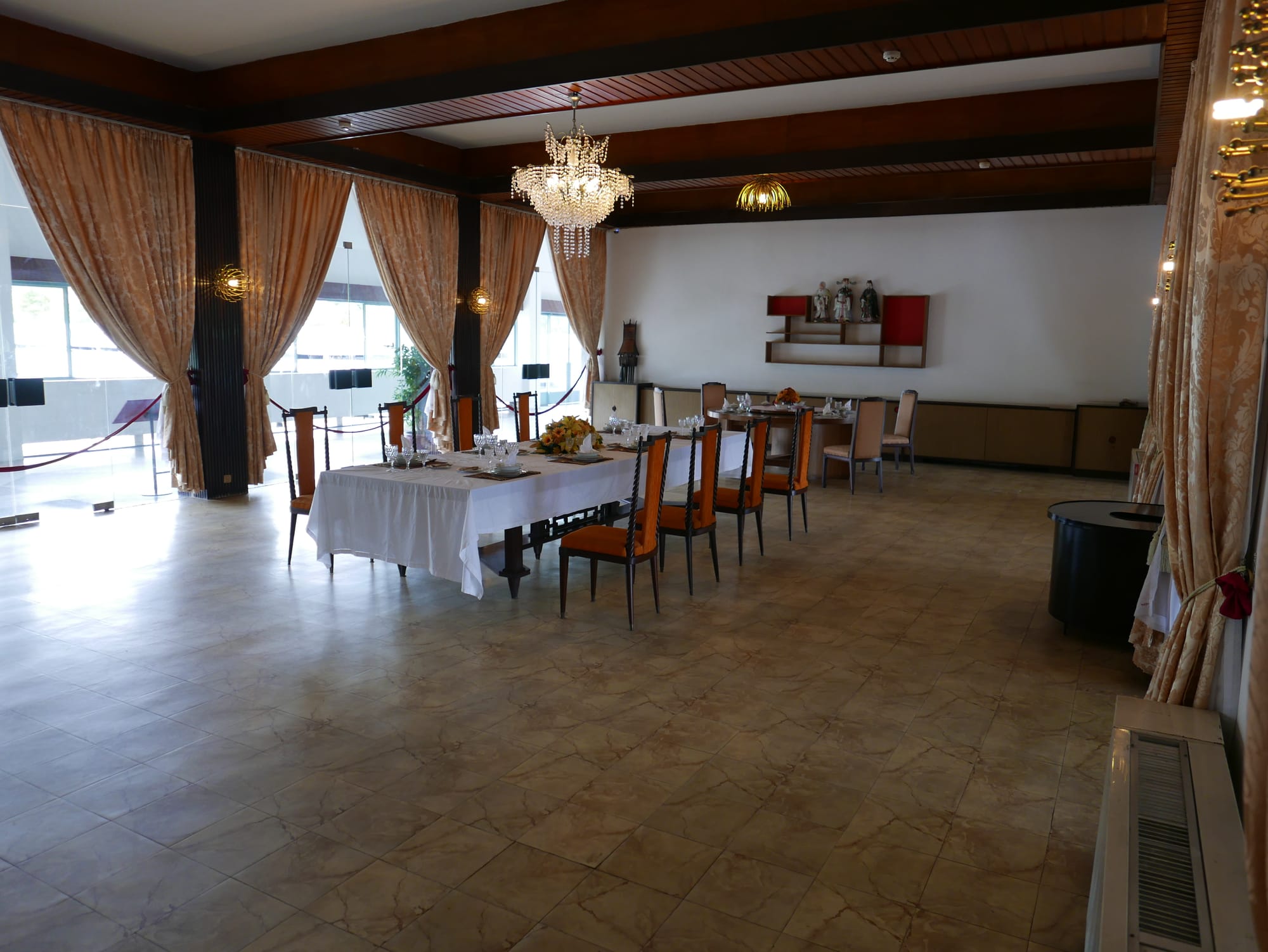 Photo by Author — a dining room — Dinh Thống Nhất (Independence Palace / Reunification Palace), Ho Chi Minh City (Saigon), Vietnam