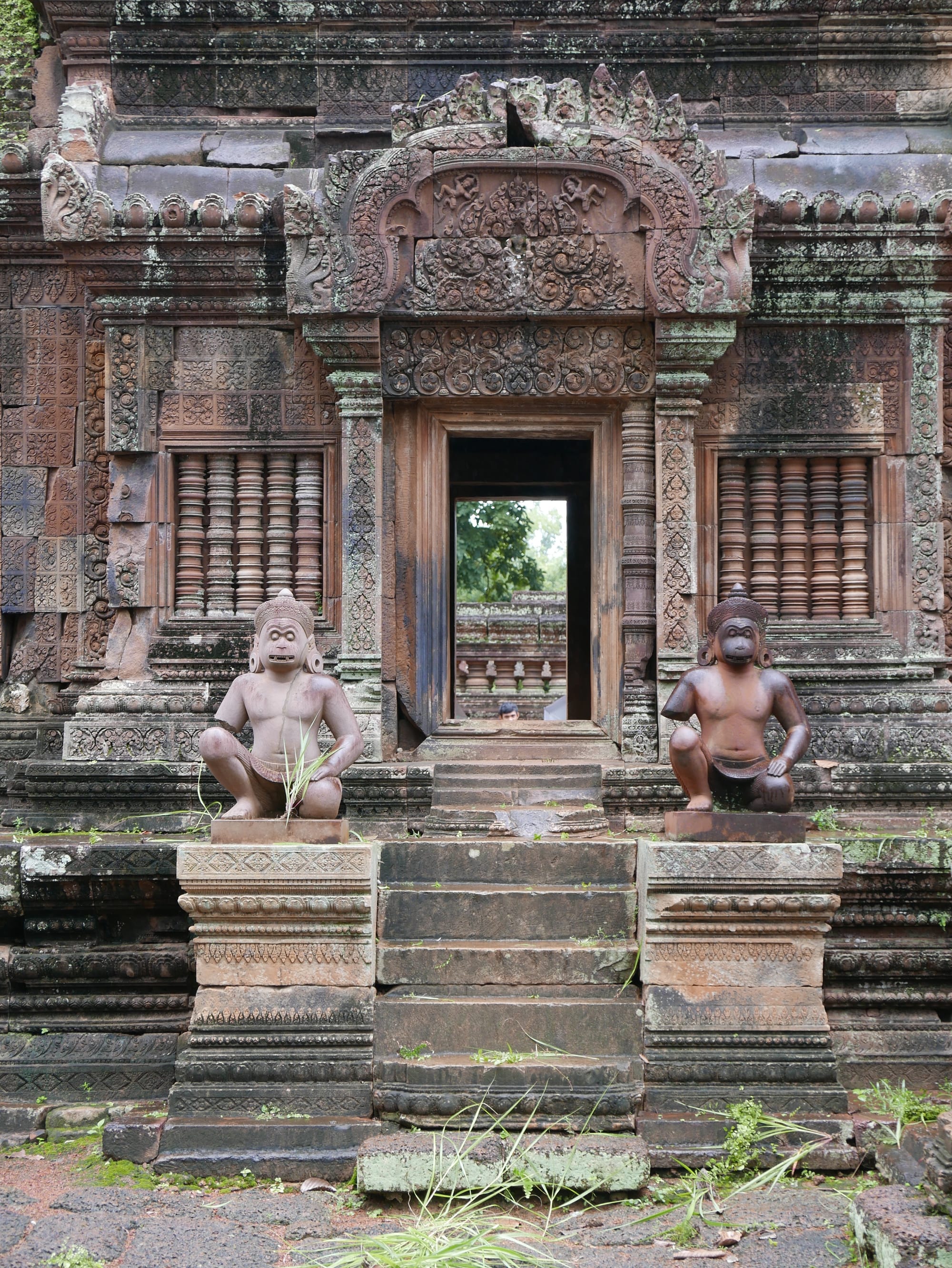 Photo by Author — Banteay Srei Temple (ប្រាសាទបន្ទាយស្រី), Angkor Archaeological Park, Angkor, Cambodia