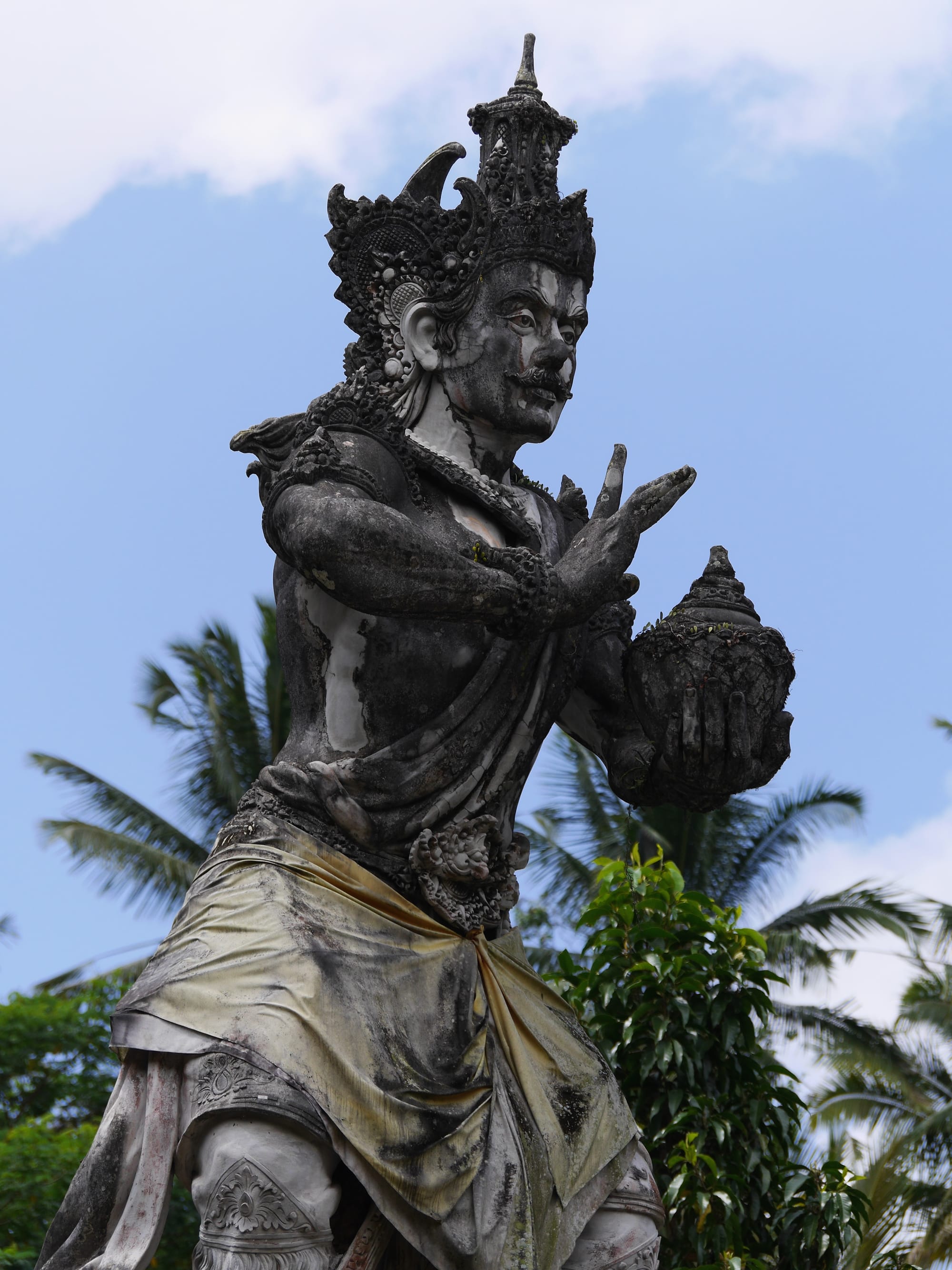 Photo by Author — a sculpture at the Pura Tirta Empul (Tirta Empul Temple), Bali, Indonesia