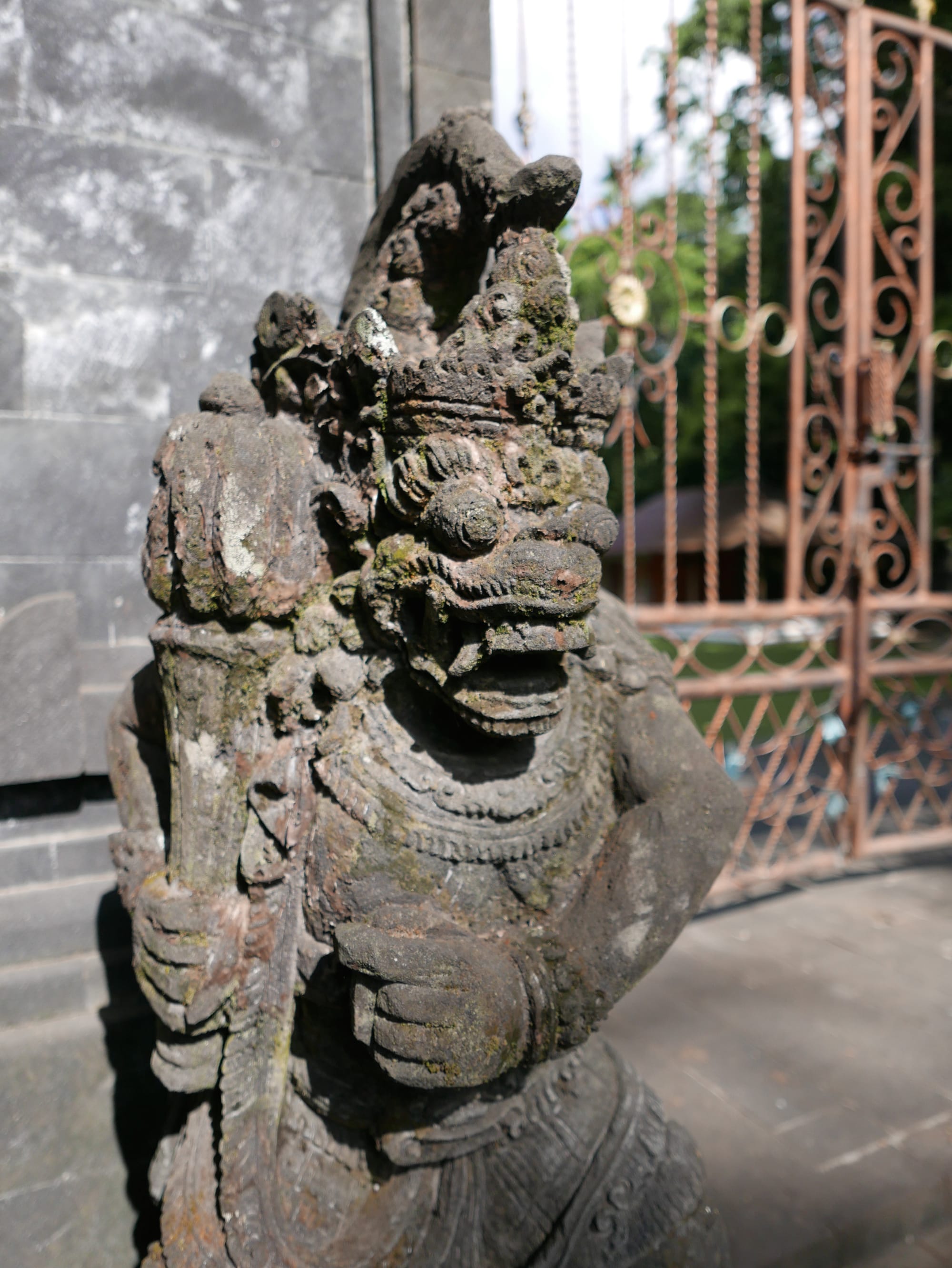 Photo by Author — nice sculpture — Alas Kedaton, Bali, Indonesia — a tourist trap