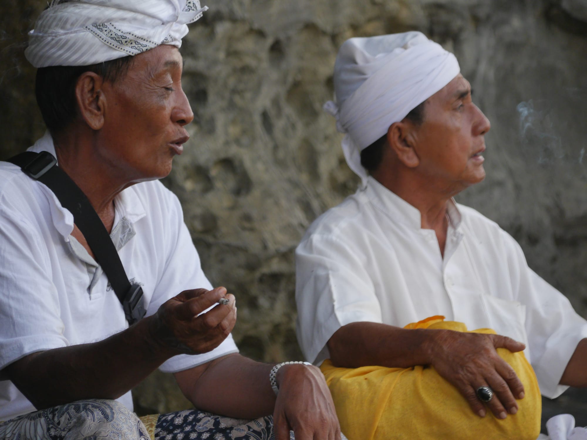 Photo by Author — local workers — Tanah Lot, Bali, Indonesia