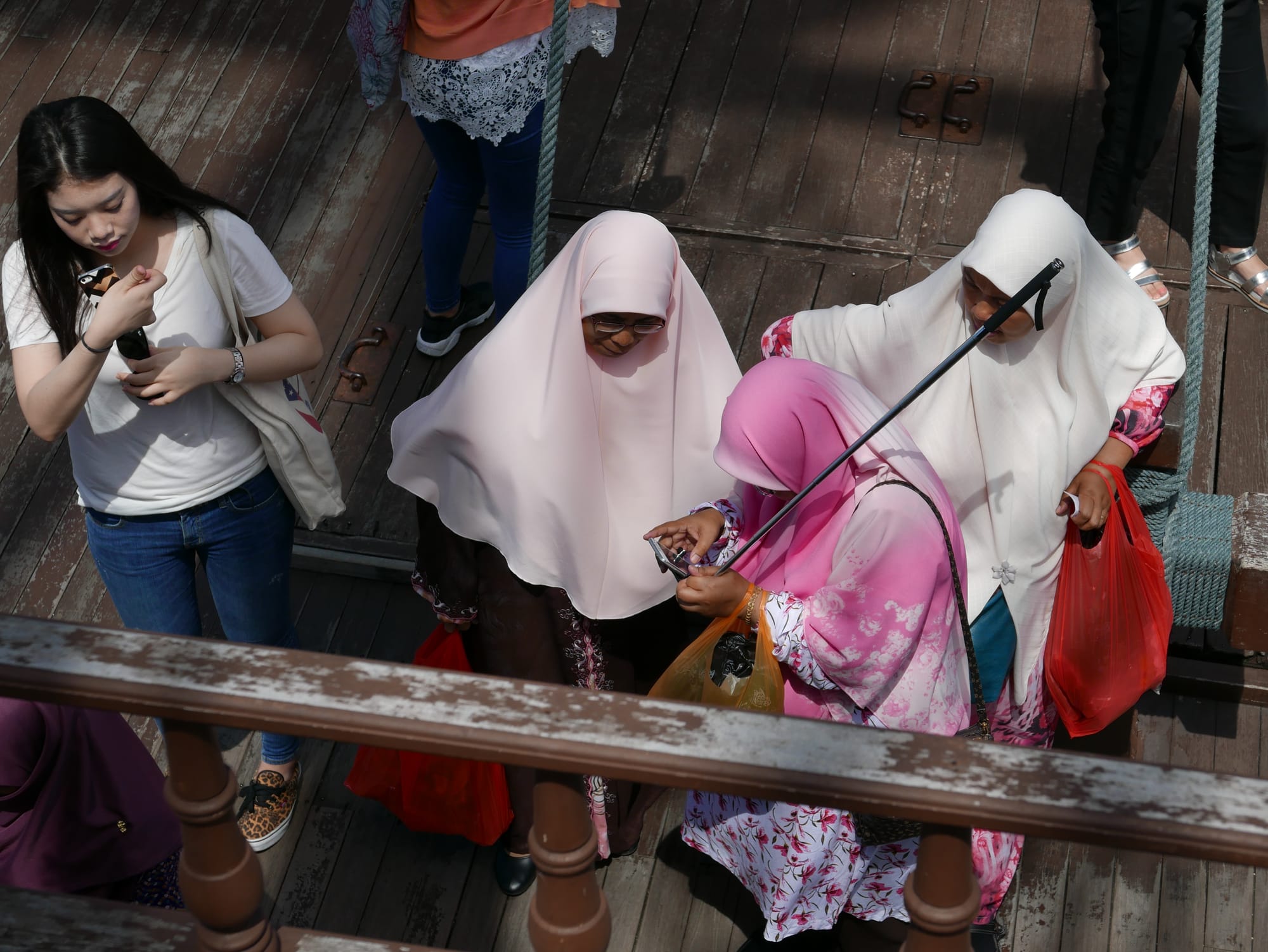 Photo by Author — visitors to the Kompleks Muzium Maritim (Samudera / Flor de La Mar), Malacca, Malaysia