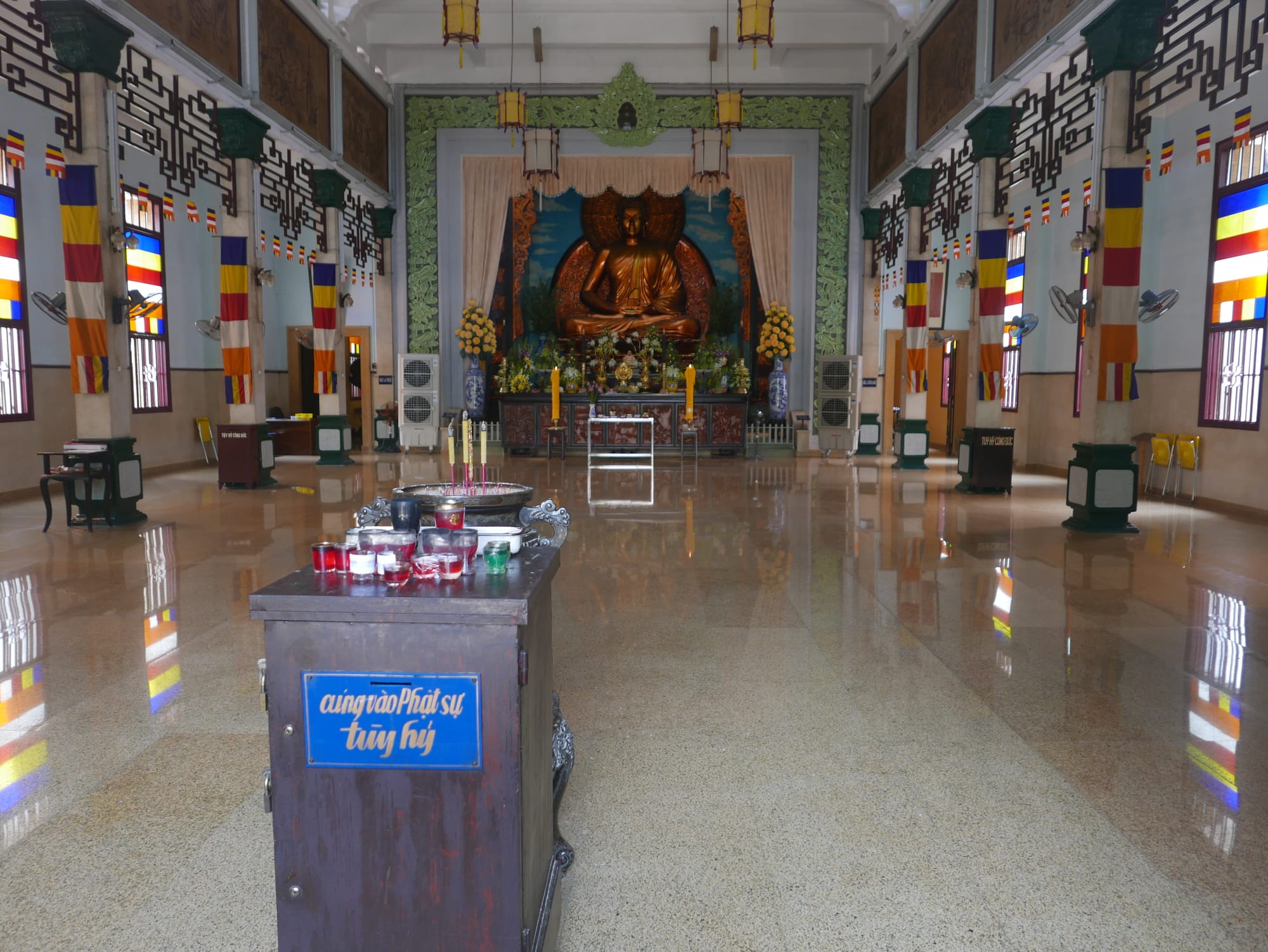 Photo by Author — Chùa Xá Lợi (Xa Loi Pagoda), Sư Thiện Chiếu, Ho Chi Minh City (Saigon), Vietnam