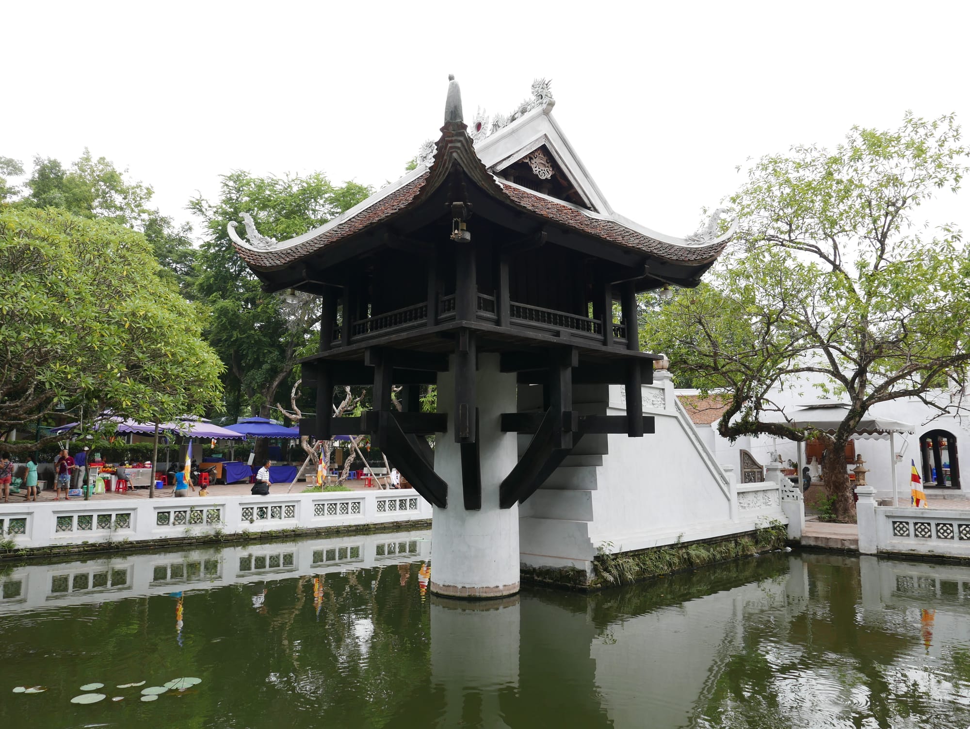 Photo by Author — Chùa Một Cột (One Pillar Pagoda), Chùa Một Cột (Ông Ích Khiêm), Quận Ba Đình, Thành Phố Hà Nội, Hanoi, Vietnam