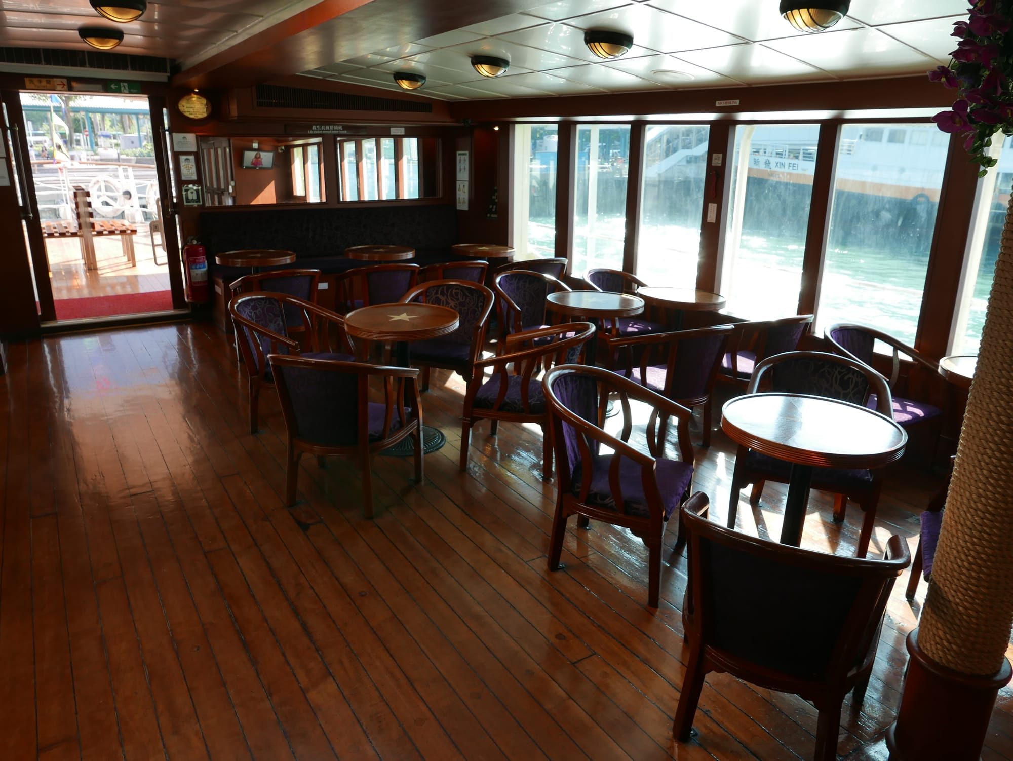 Photo by Author — Star Ferry 天星小輪 Harbour Cruise, Hong Kong