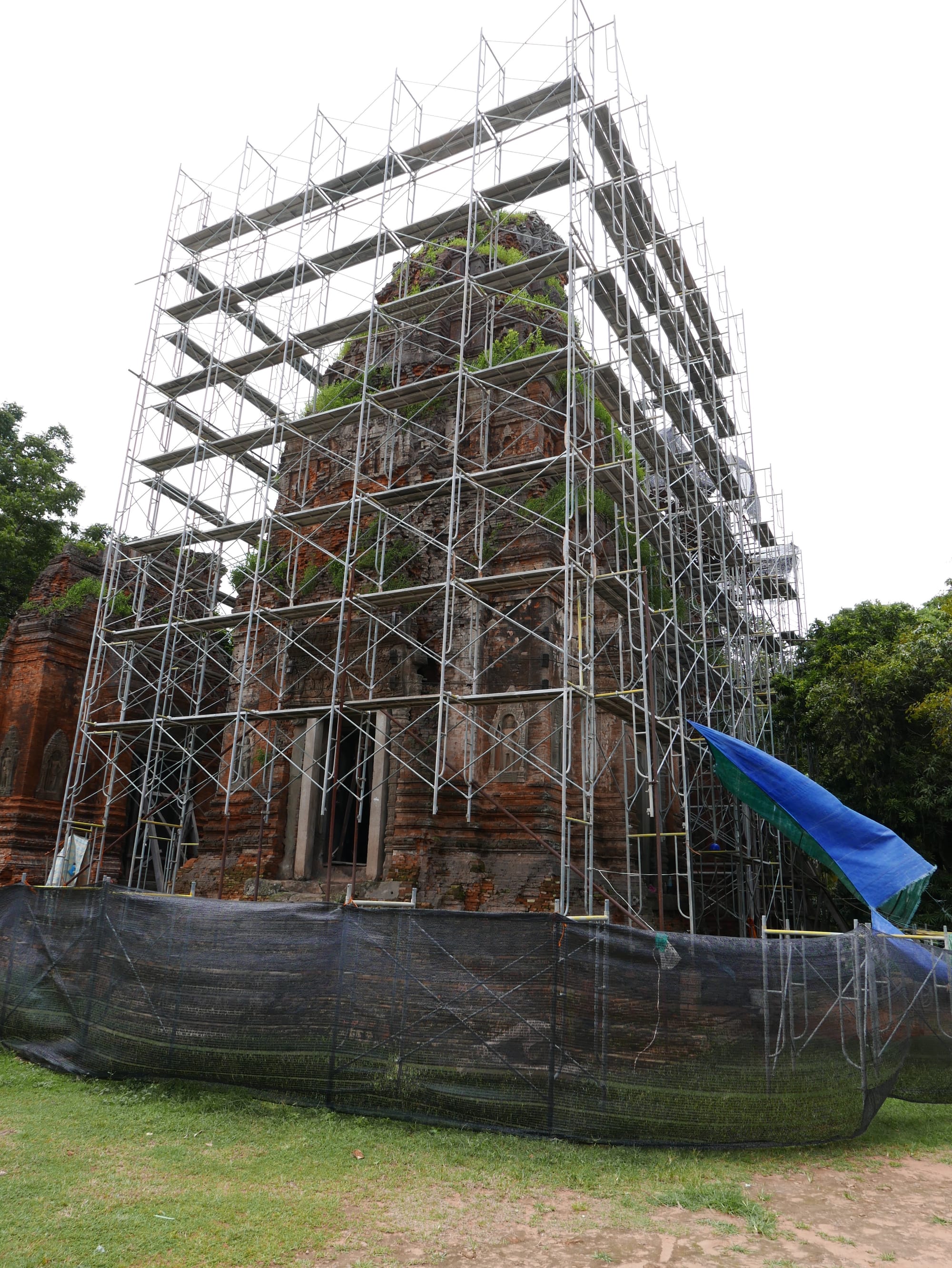 Photo by Author — Lolei (ប្រាសាទលលៃ), Angkor Archaeological Park, Angkor, Cambodia — the scaffold has been in place since 2010