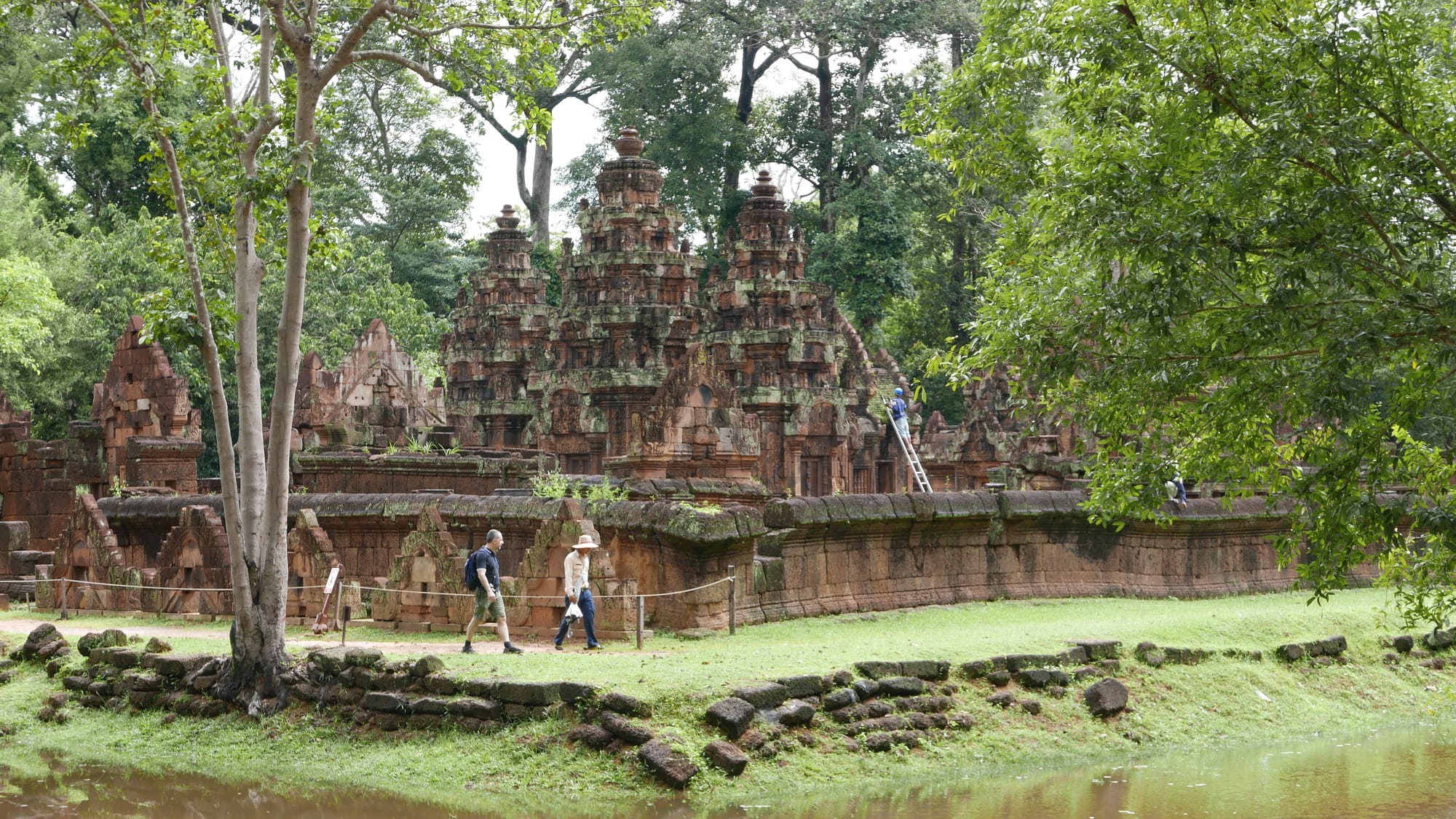 Photo by Author — Banteay Srei Temple (ប្រាសាទបន្ទាយស្រី), Angkor Archaeological Park, Angkor, Cambodia