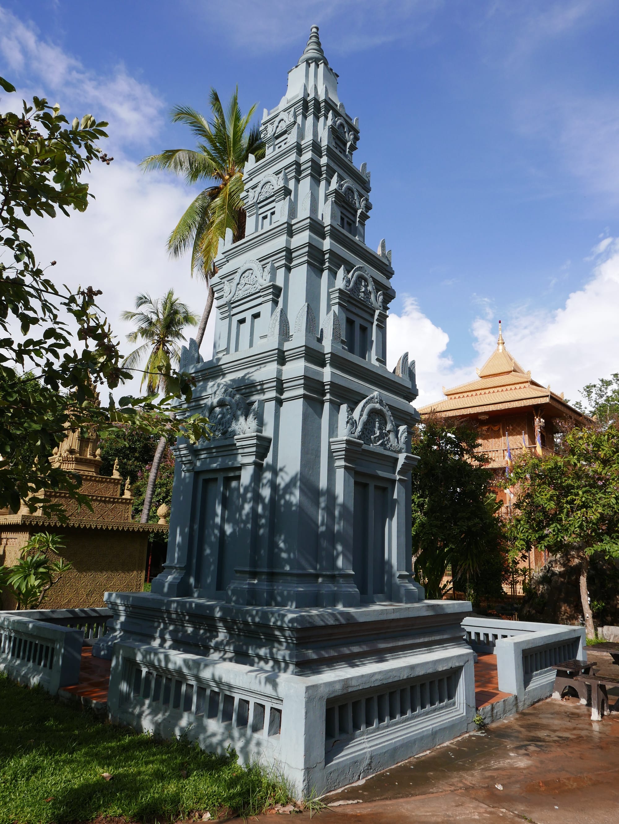 Photo by Author — Wat Dam Nak (Wat Damnak; ព្រះដំណាក់), High School Road (cor Wat Bo Road), Siem Reap, Cambodia