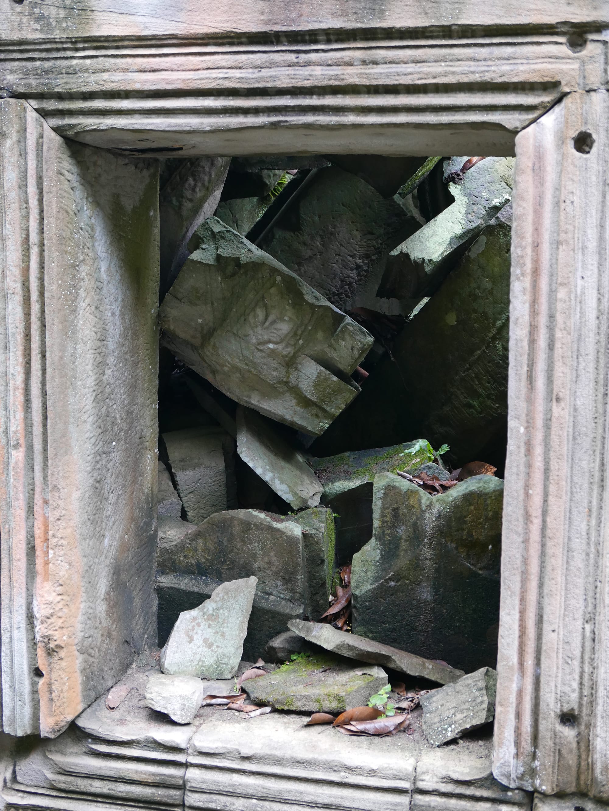 Photo by Author — more evidence of collapse and damage to Preah Khan (ប្រាសាទព្រះខ័ន), Angkor Archaeological Park, Angkor, Cambodia