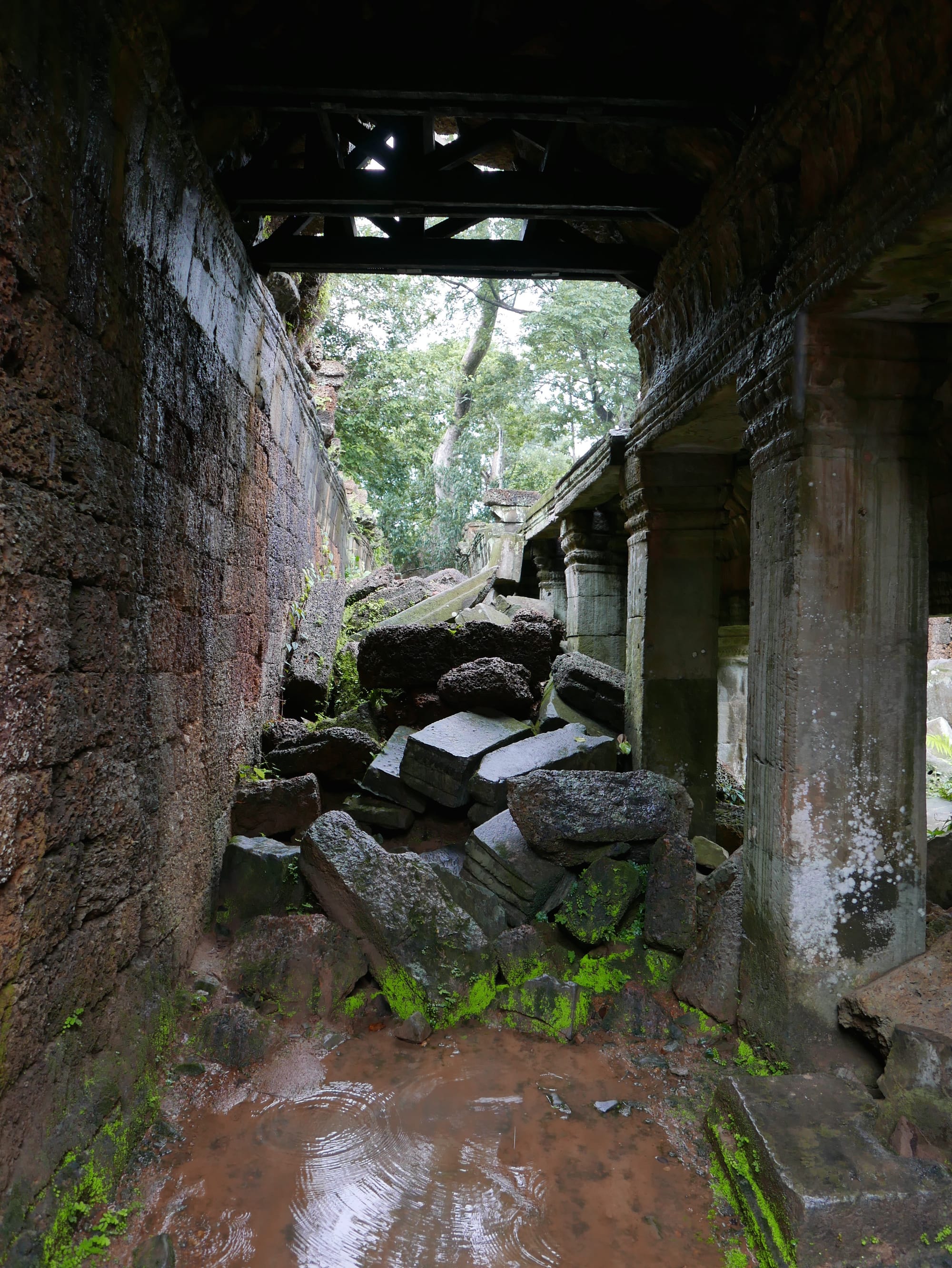 Photo by Author — collapsed section of Preah Khan (ប្រាសាទព្រះខ័ន), Angkor Archaeological Park, Angkor, Cambodia