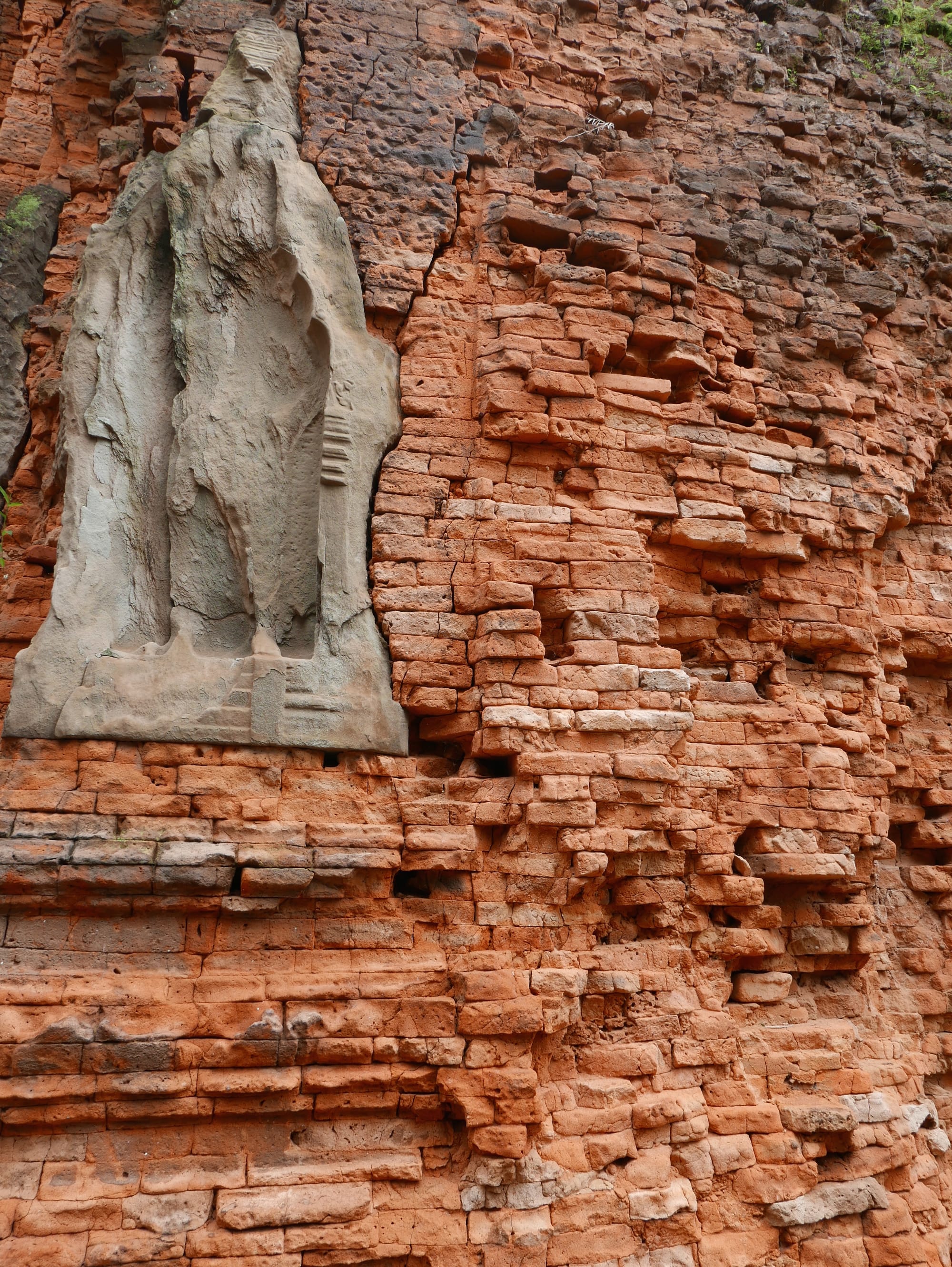 Photo by Author — brick work at Lolei (ប្រាសាទលលៃ), Angkor Archaeological Park, Angkor, Cambodia