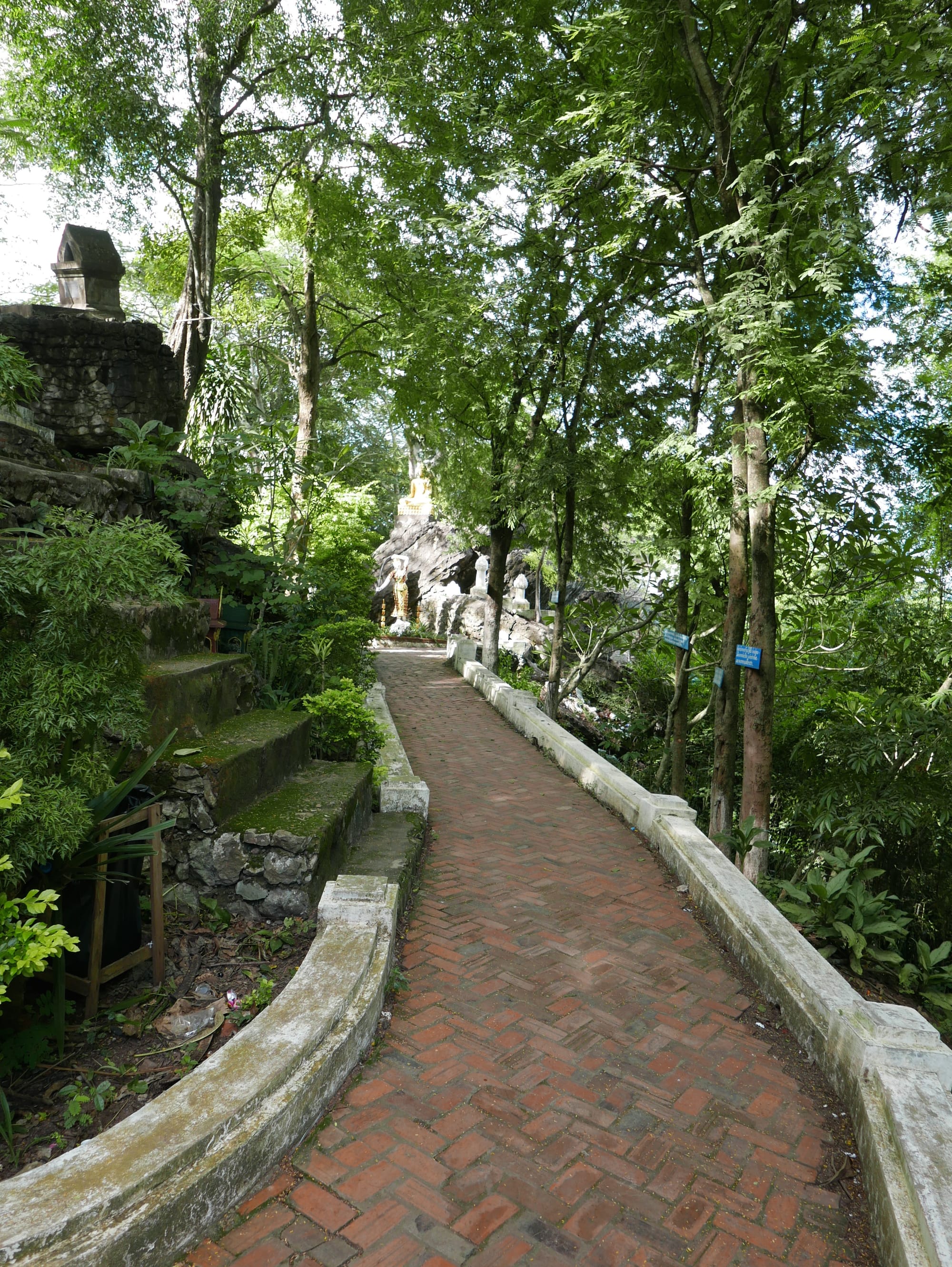 Photo by Author — getting to the top of Mount Phousi, Luang Prabang (ຫລວງພະບາງ/ຫຼວງພະບາງ), Laos