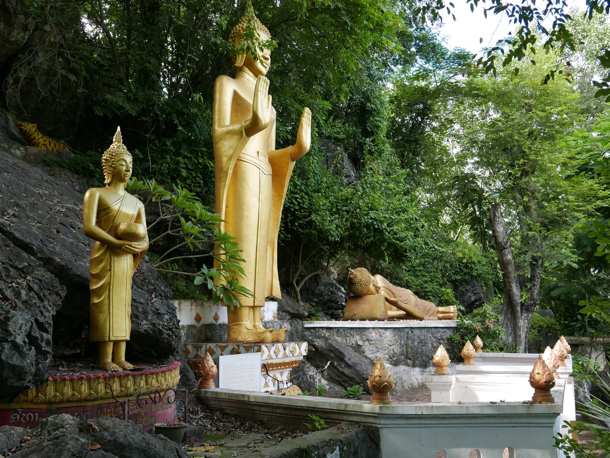 Photo by Author — Mount Phousi, Luang Prabang (ຫລວງພະບາງ/ຫຼວງພະບາງ), Laos