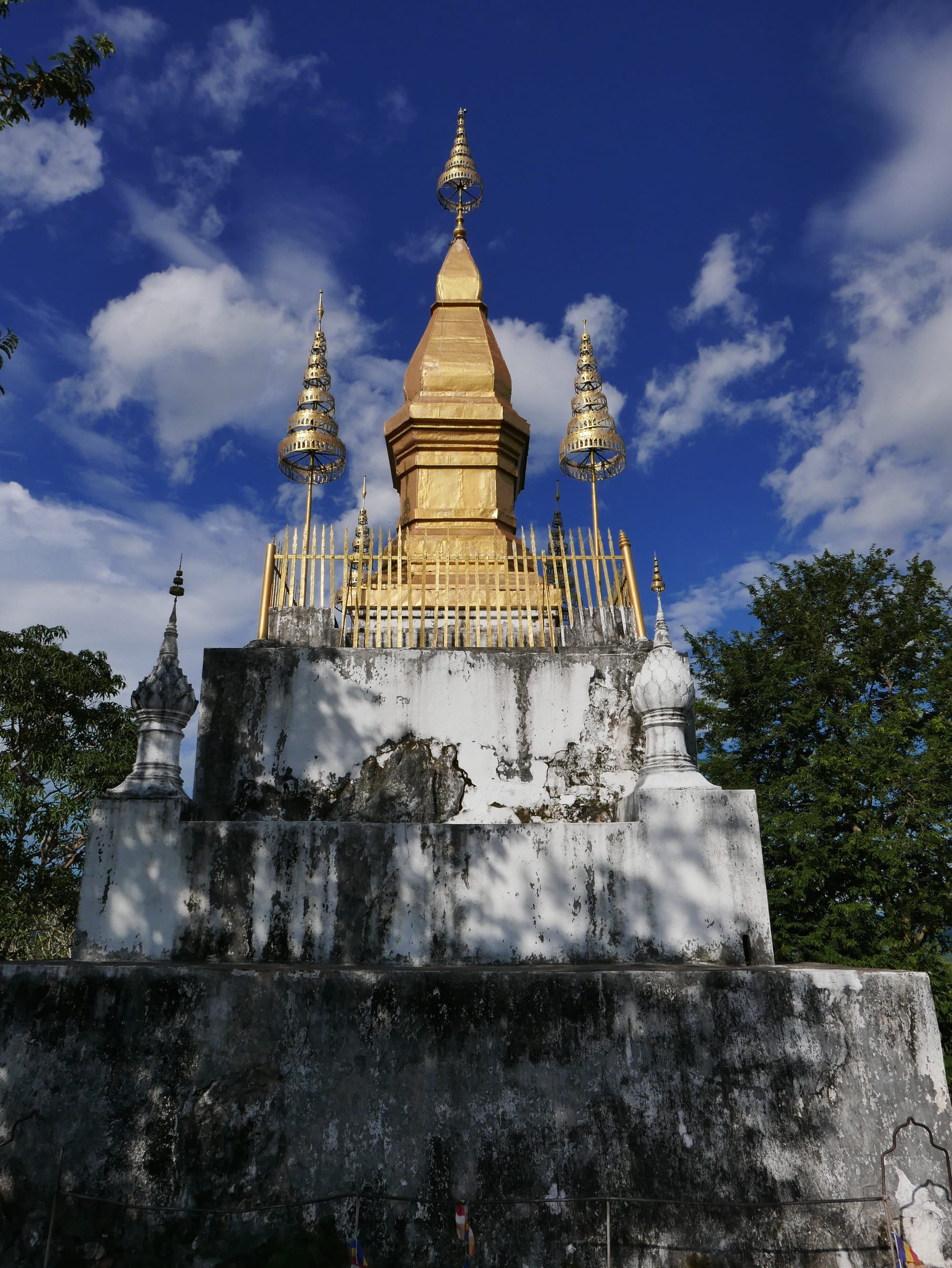 Photo by Author — Mount Phousi, Luang Prabang (ຫລວງພະບາງ/ຫຼວງພະບາງ), Laos