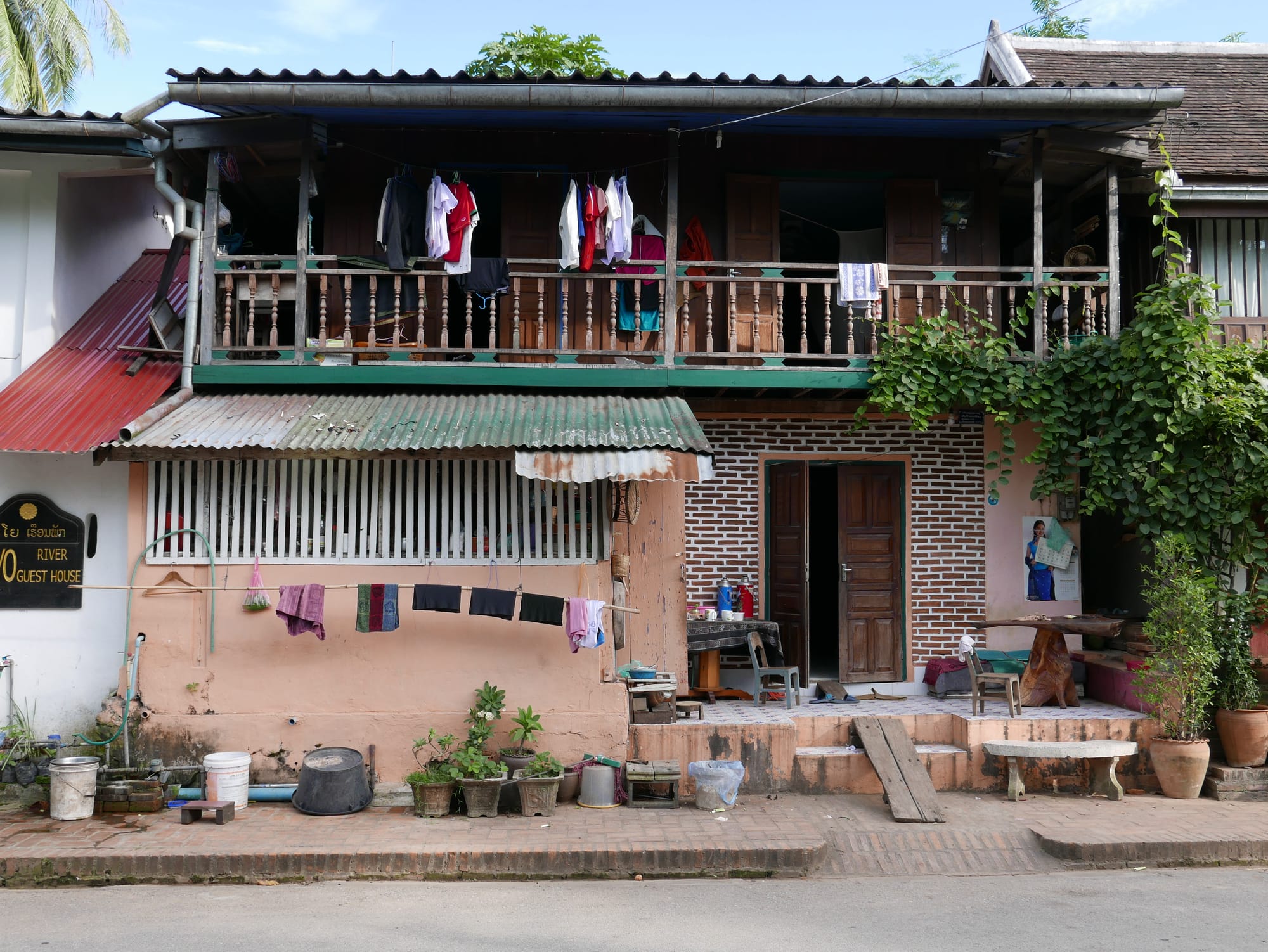 Photo by Author — a house in Luang Prabang (ຫລວງພະບາງ/ຫຼວງພະບາງ), Laos