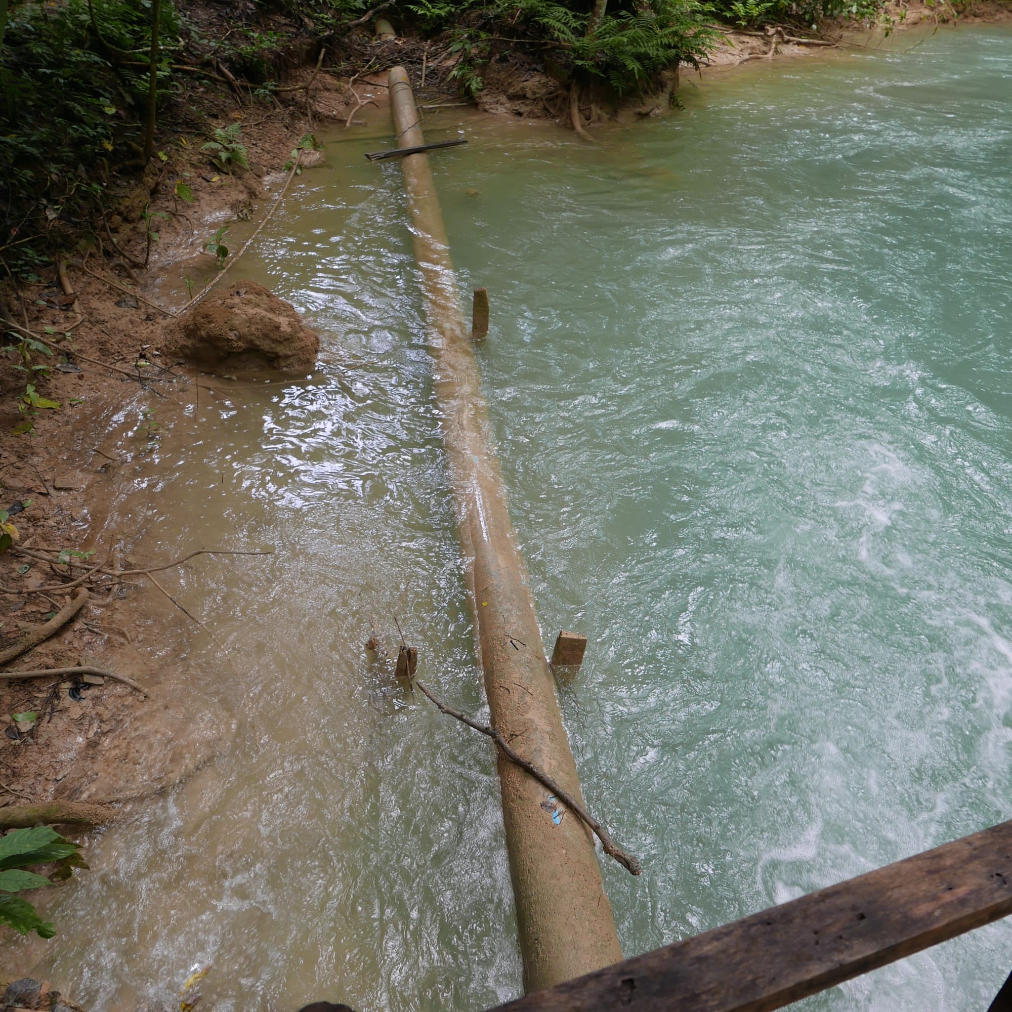 Photo by Author — why the pipe? — Tad Sae Waterfalls (ຕາດແສ້), Luang Prabang (ຫລວງພະບາງ/ຫຼວງພະບາງ), Laos