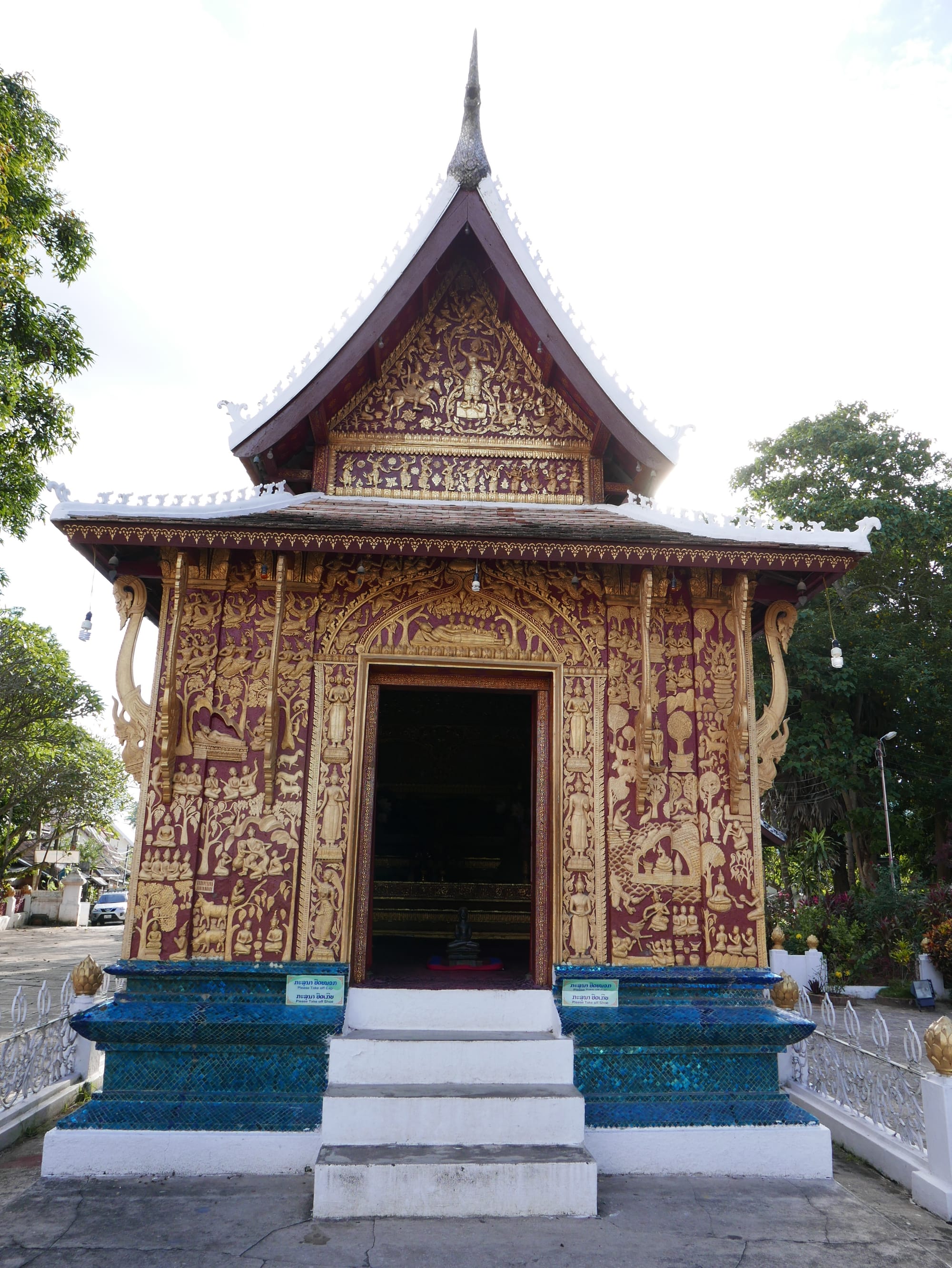 Photo by Author — The Red Chapel — Wat Xieng Thong (ວັດຊຽງທອງ), Luang Prabang (ຫລວງພະບາງ/ຫຼວງພະບາງ), Laos