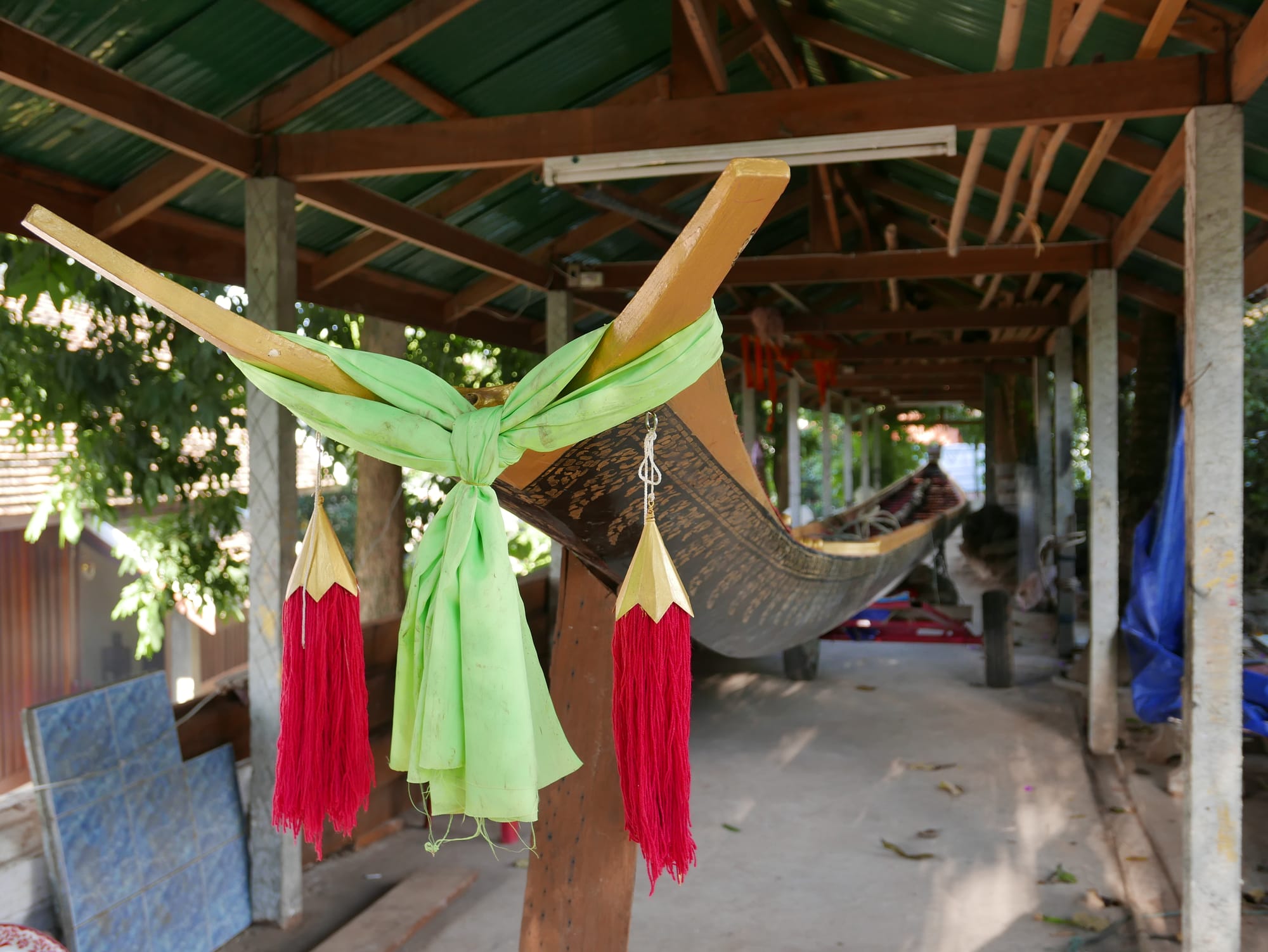 Photo by Author — long boat — Wat Xieng Thong (ວັດຊຽງທອງ), Luang Prabang (ຫລວງພະບາງ/ຫຼວງພະບາງ), Laos