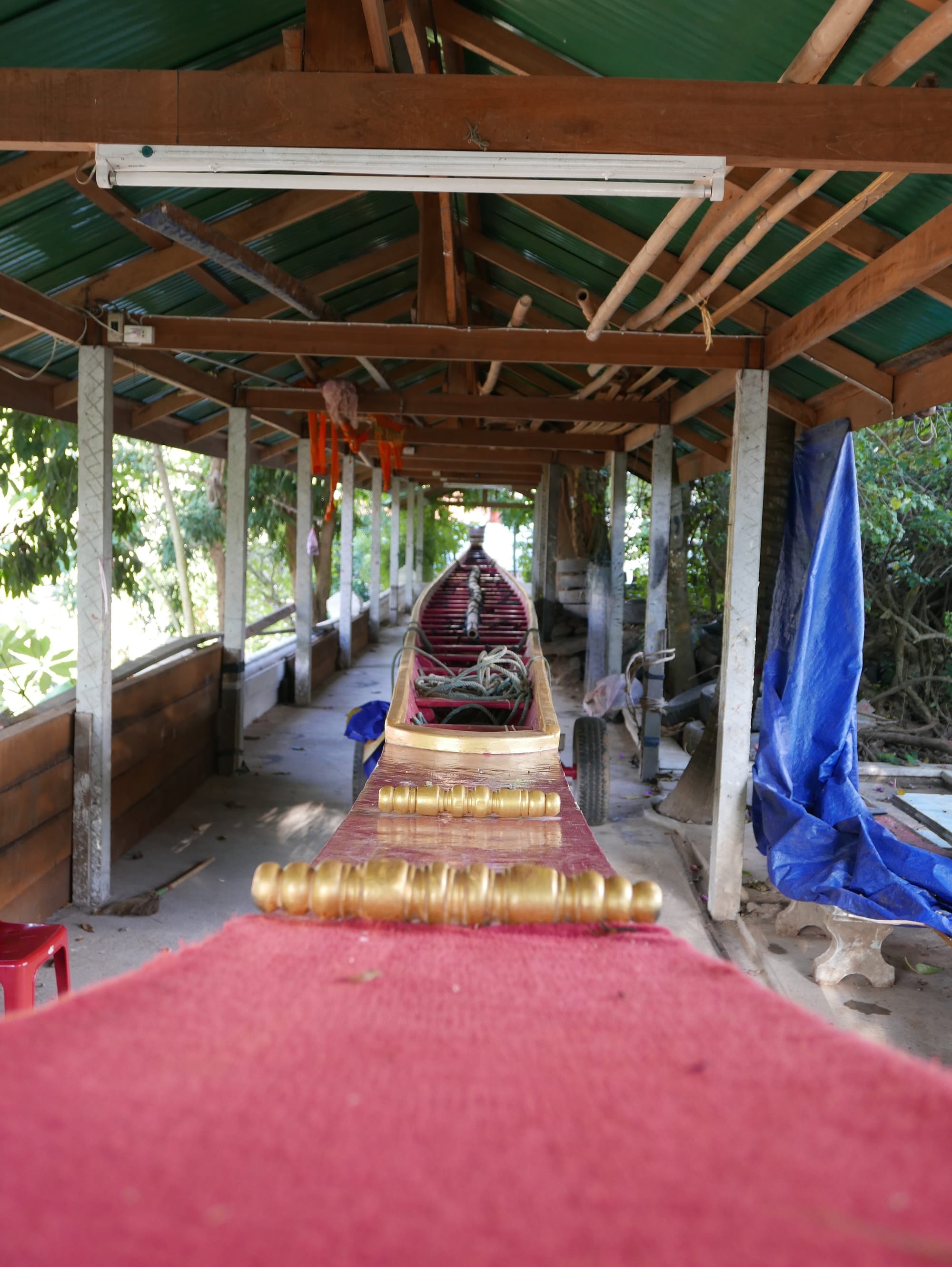 Photo by Author — long boat — Wat Xieng Thong (ວັດຊຽງທອງ), Luang Prabang (ຫລວງພະບາງ/ຫຼວງພະບາງ), Laos