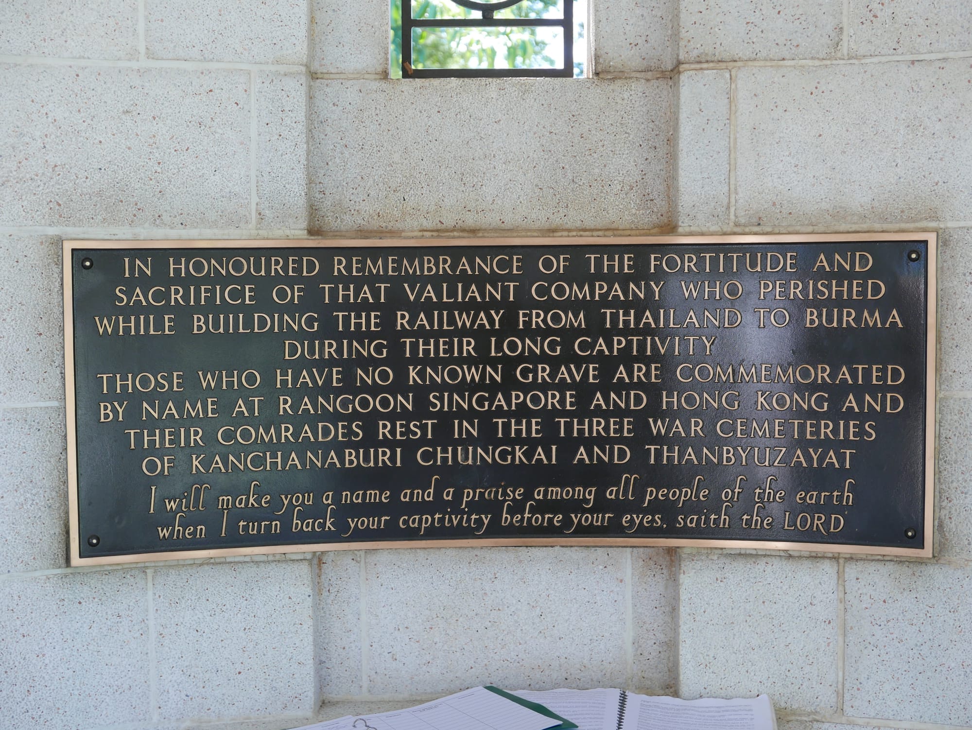 Photo by Author — entrance plaque — Kanchanaburi Allied War Cemetery (สุสานทหารสัมพันธมิตรกาญจนบุรี), Sangchuto Rd, Mueang Kanchanaburi, Changwat Kanchanaburi 71000, Thailand